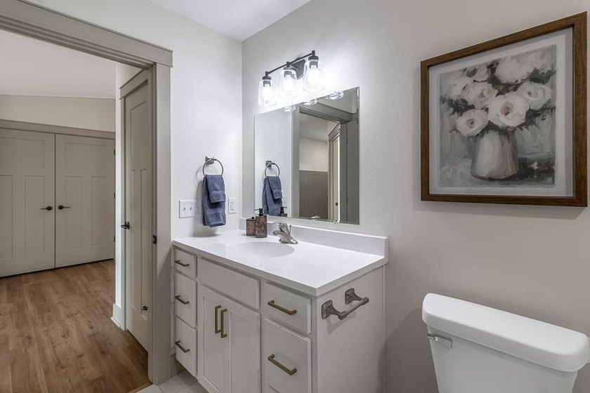 New Construction - 2 bedrooms, 2 bathrooms, oversized 2-stall - photo 8