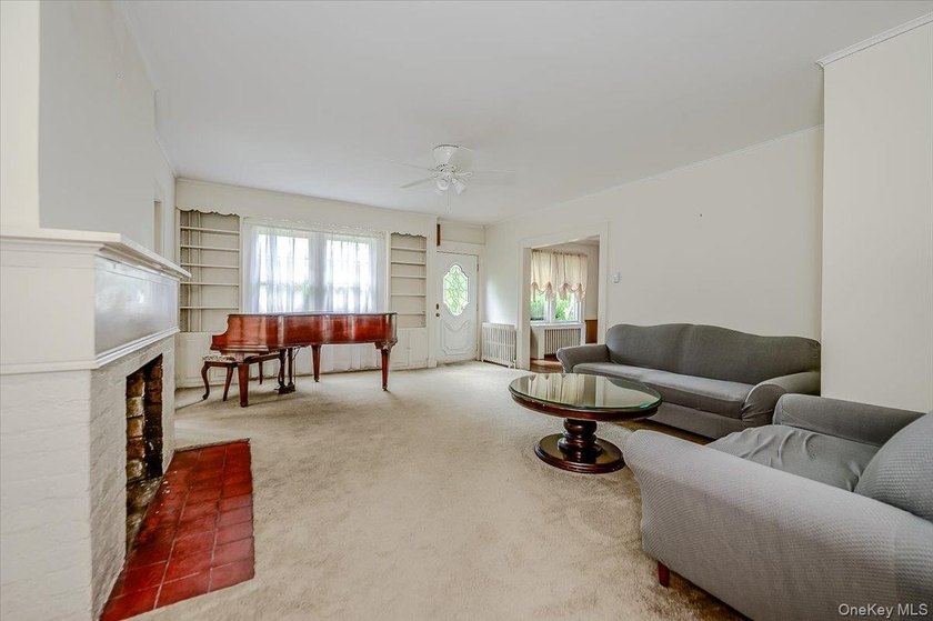 Welcome to 36 Seaview Avenue - a truly magnificent colonial - photo 6