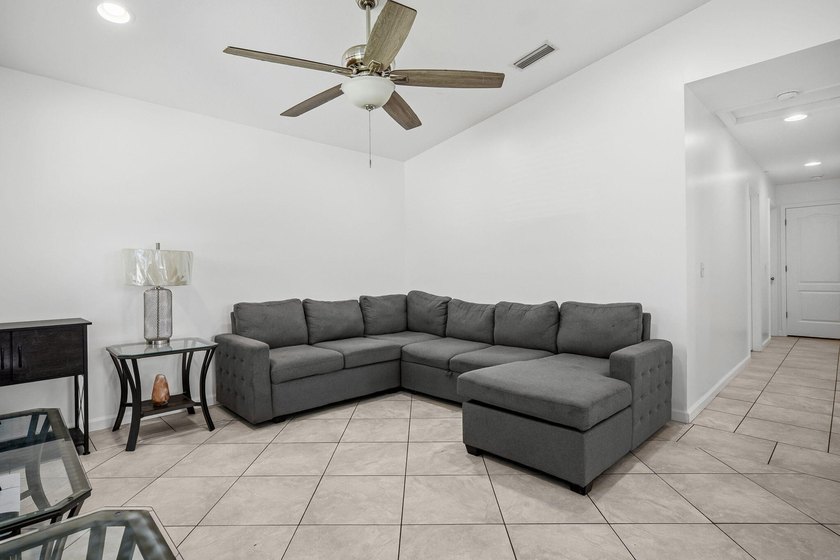 **Welcome Home to 1014 Hamilton Ave, Panama City, FL 32401** - photo 4