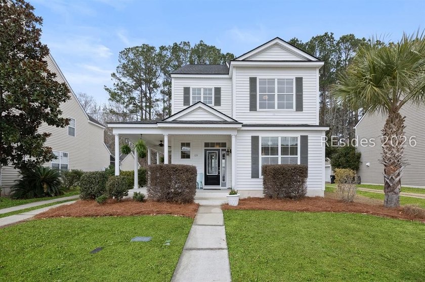 Located in the sought-after University Park community, this - photo 2