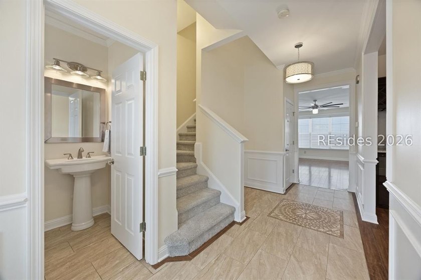 Located in the sought-after University Park community, this - photo 5