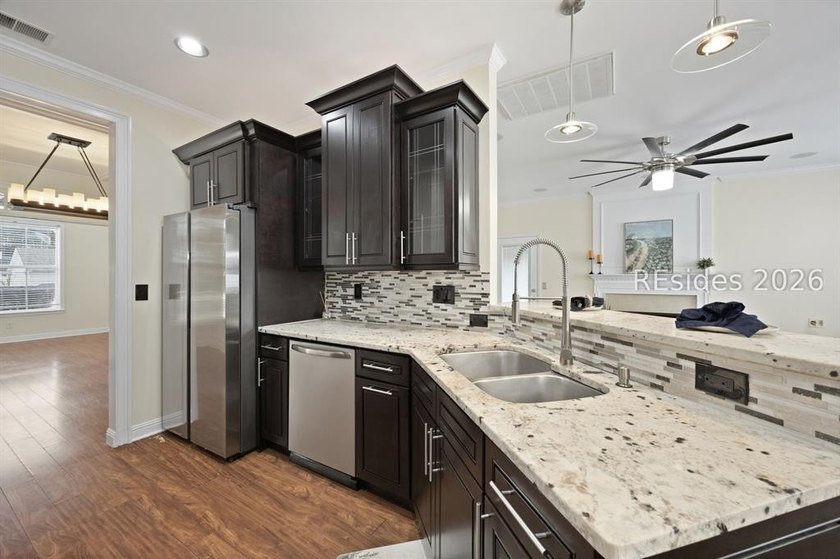 Located in the sought-after University Park community, this - photo 10