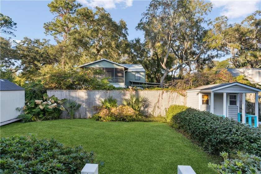 Back on the market through no fault of the sellers. Buyer had a - photo 24