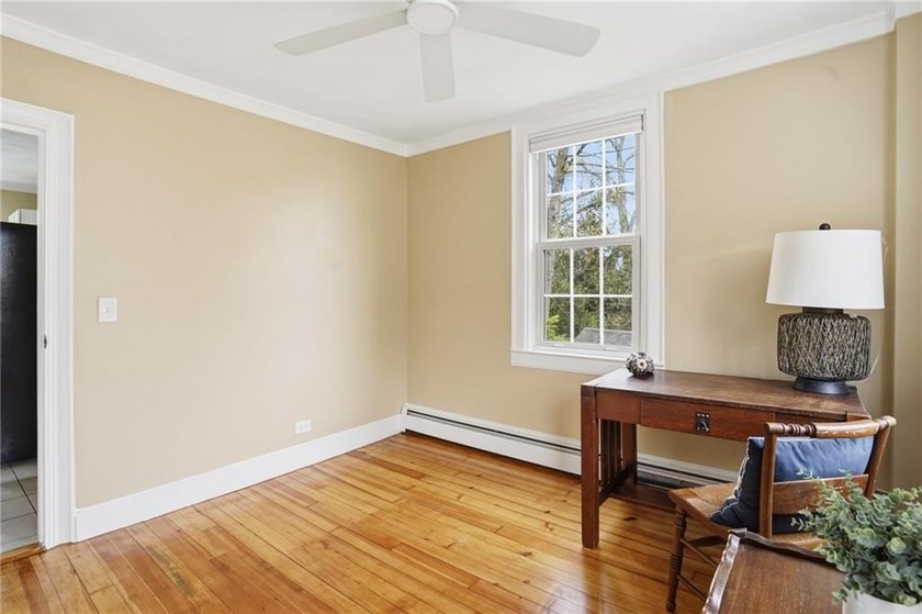 Private first-floor residence in the rear building at 48 1/2 - photo 14