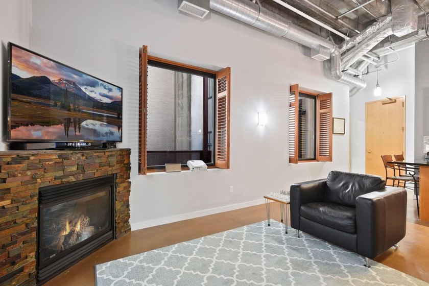 Experience exceptional loft living in this stunning 2BR/2BA - photo 5