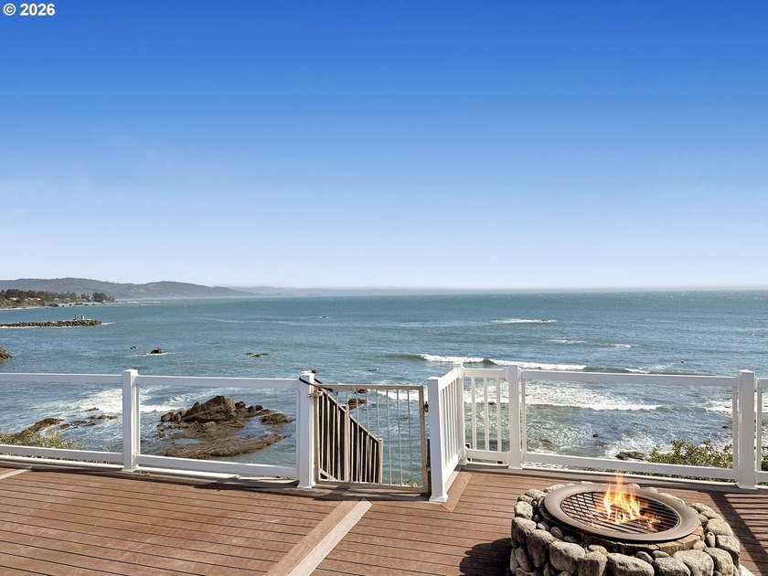 Oceanfront Oasis Home with Stunning Panoramic Views from inside - photo 36