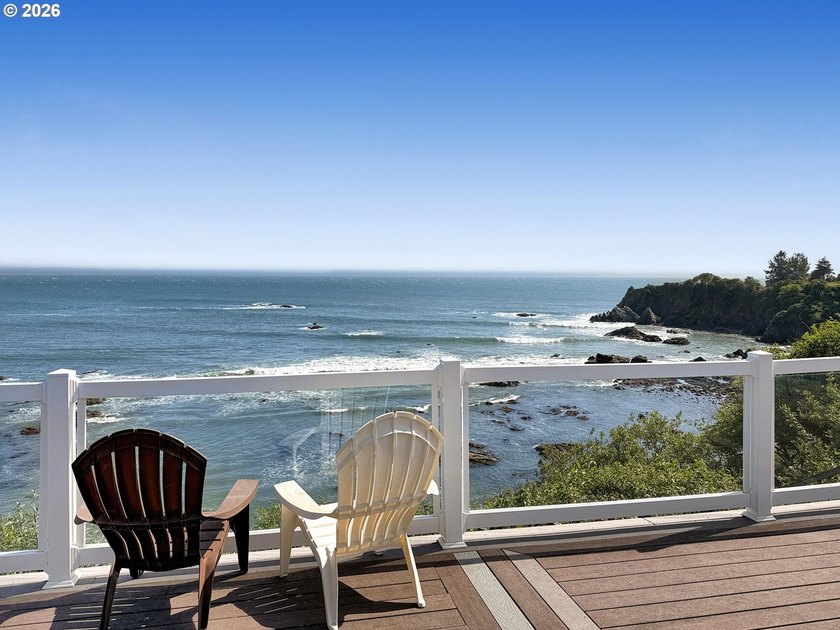 Oceanfront Oasis Home with Stunning Panoramic Views from inside - photo 39