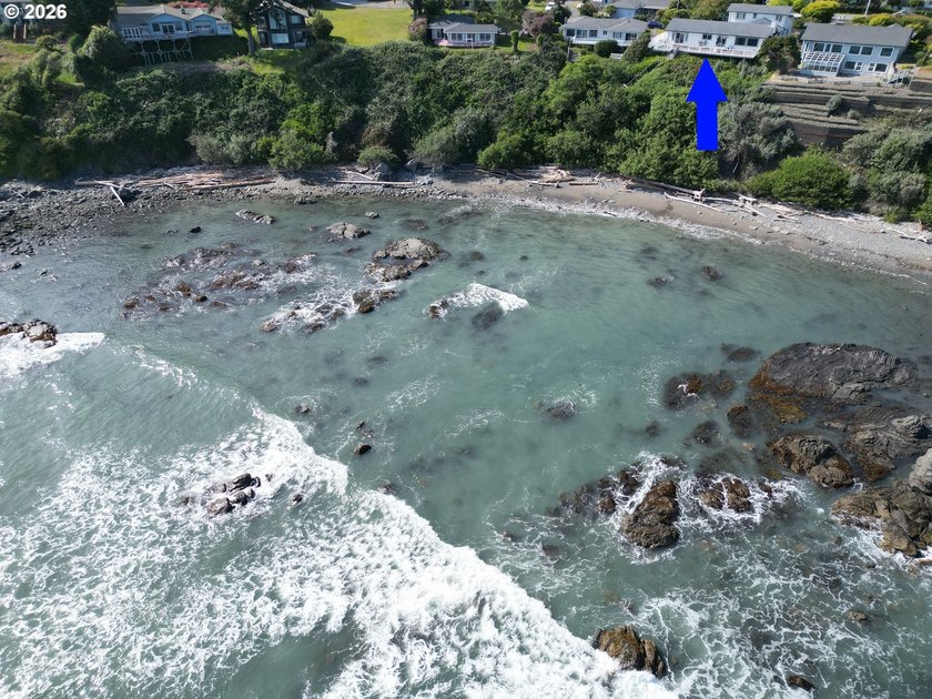 Oceanfront Oasis Home with Stunning Panoramic Views from inside - photo 44