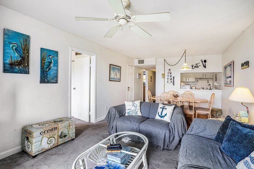 Welcome to Holiday Tower! This 2 bedroom, 2 bath condo would - photo 7