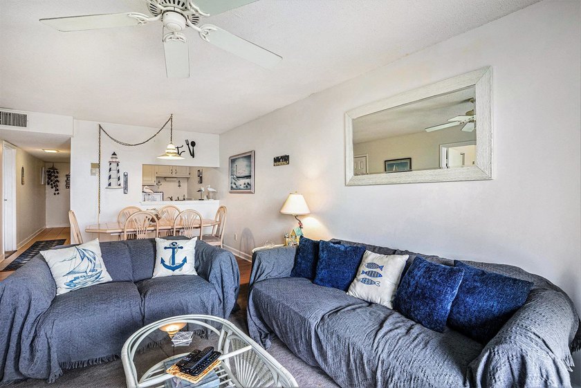 Welcome to Holiday Tower! This 2 bedroom, 2 bath condo would - photo 8
