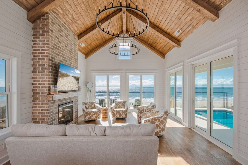 Amazing opportunity for exquisite island living! Located in the - photo 3