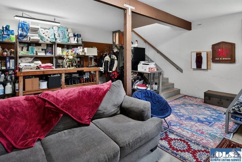 Welcome to your private Olympic Peninsula retreat. Set on 7.87 - photo 36
