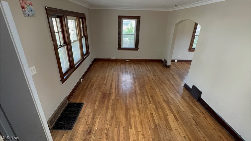 Don't miss this opportunity in Cleveland's North Collinwood - photo 5