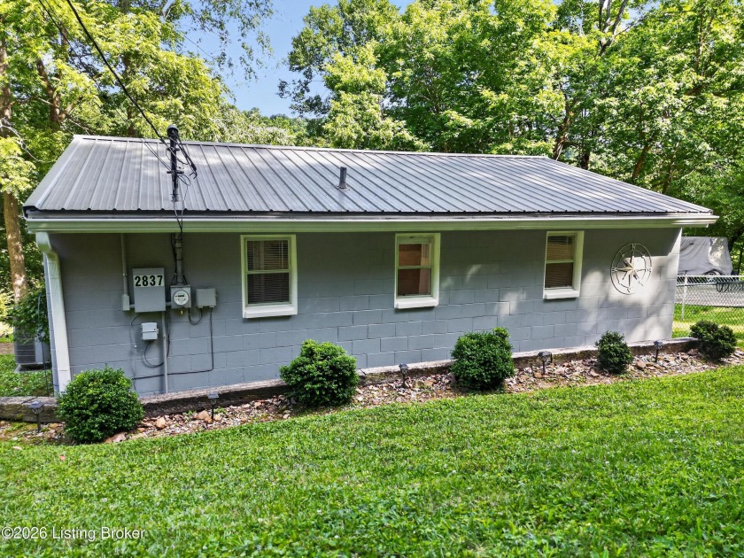 Updated waterfront home, dock &amp; boat ramp in subdivision! - photo 31