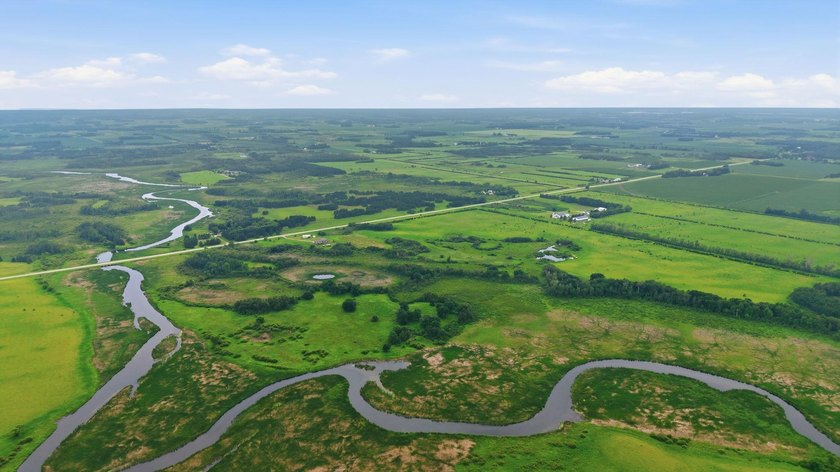 Welcome to Belle River Lodge-an extraordinary sporting and - photo 7