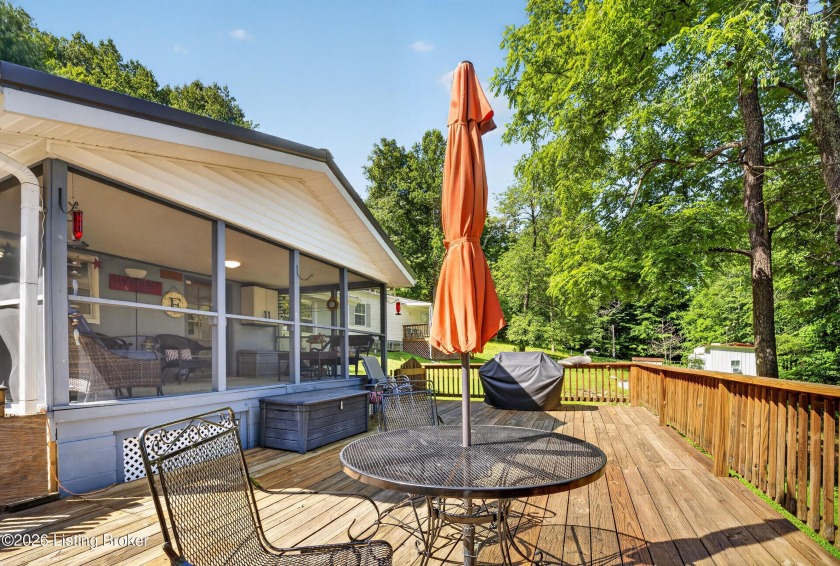 Updated waterfront home, dock &amp; boat ramp in subdivision! - photo 30