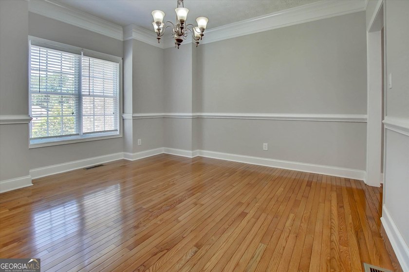 MOVE-IN READY 4350 sq Ft +/- WATERFRONT - 6 BDRM / 3.5 BATH - 3 - photo 6