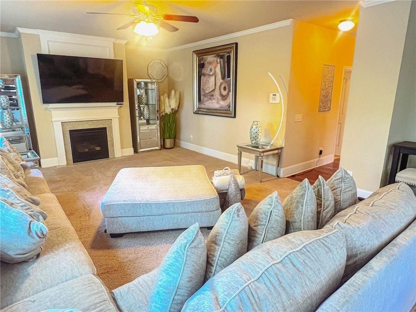 SELLER TO GIVE $7,500 TOWARDS YOUR CLOSING COSTS!! INSTANT - photo 31