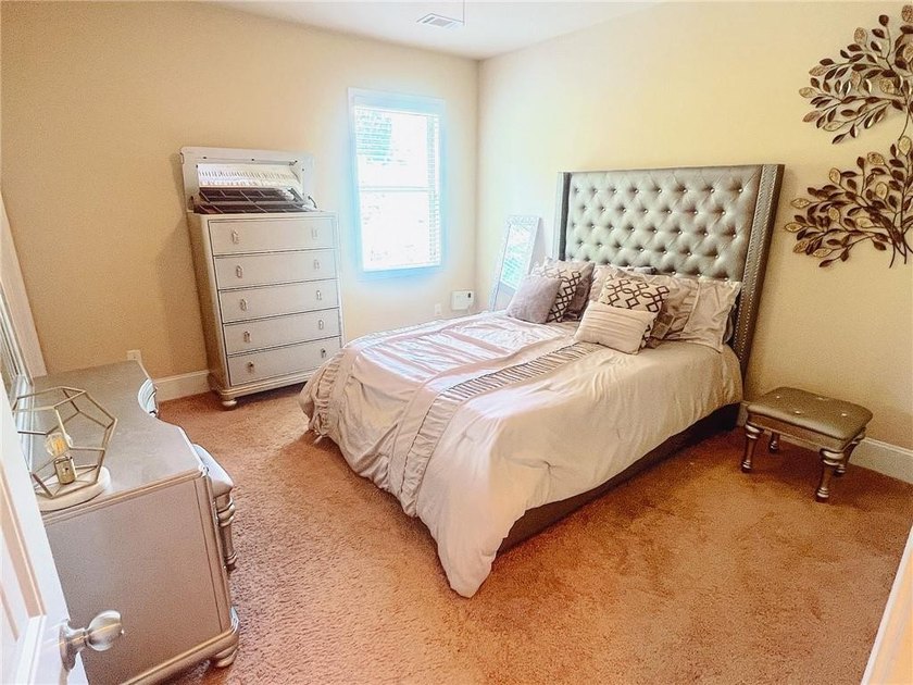 SELLER TO GIVE $7,500 TOWARDS YOUR CLOSING COSTS!! INSTANT - photo 35