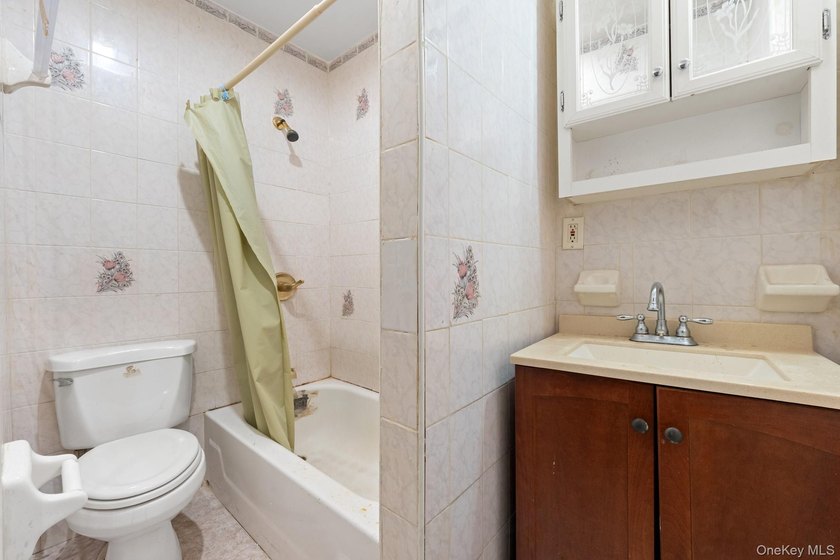 Opportunity Knocks! 388 Atkins Avenue is a 20x50 built townhouse - photo 5