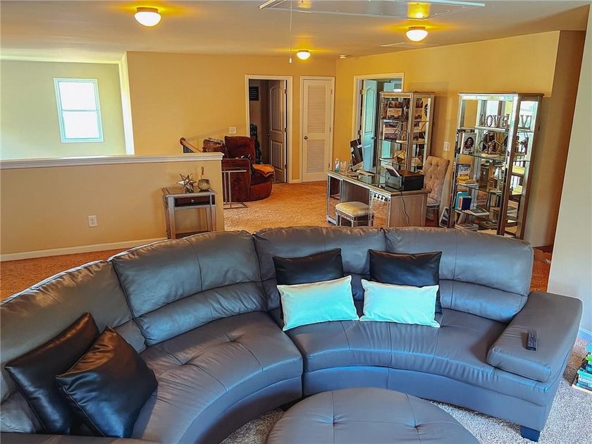 SELLER TO GIVE $7,500 TOWARDS YOUR CLOSING COSTS!! INSTANT - photo 38