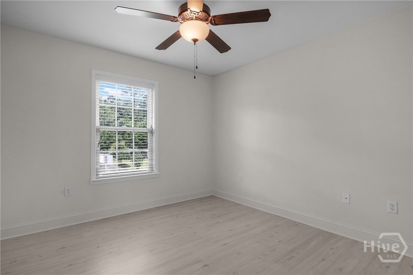 Welcome to 180 Kerry Drive, where space, privacy and modern - photo 48