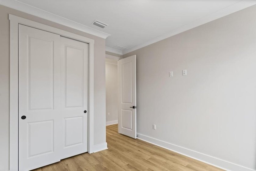 UNDER CONSTRUCTION - The Chopin floor plan offers 5 bedrooms &amp; 4 - photo 13