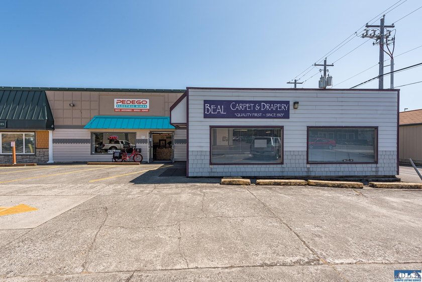 Excellent investment opportunity in ideal location, fully leased - photo 46