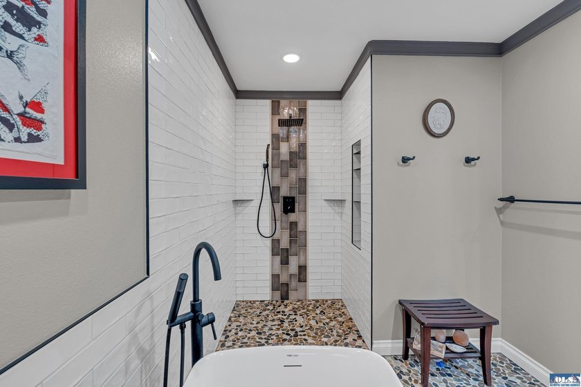 On Sunland's coveted Foursome Drive, this beautifully updated - photo 12