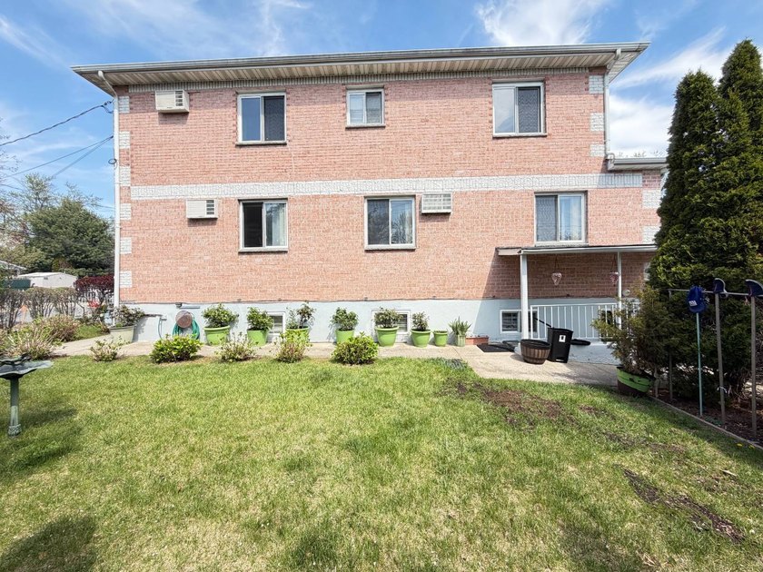 Clason Point/Shore Haven Area - Corner Property - Well - photo 22