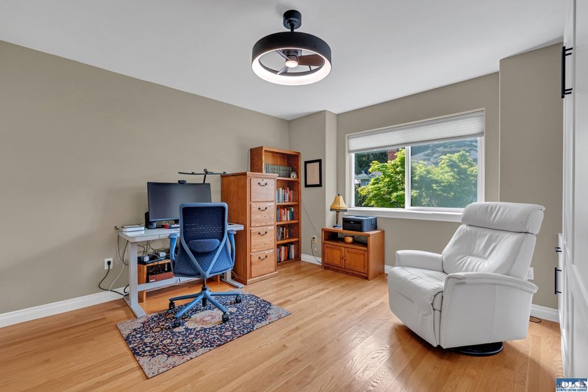 On Sunland's coveted Foursome Drive, this beautifully updated - photo 33
