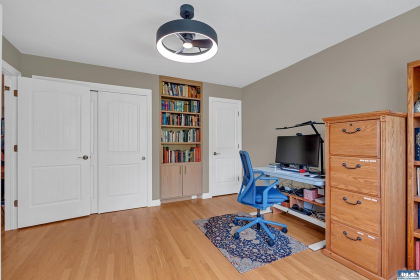 On Sunland's coveted Foursome Drive, this beautifully updated - photo 34
