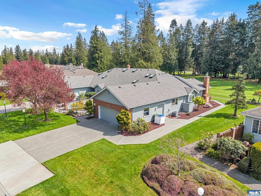 On Sunland's coveted Foursome Drive, this beautifully updated - photo 41