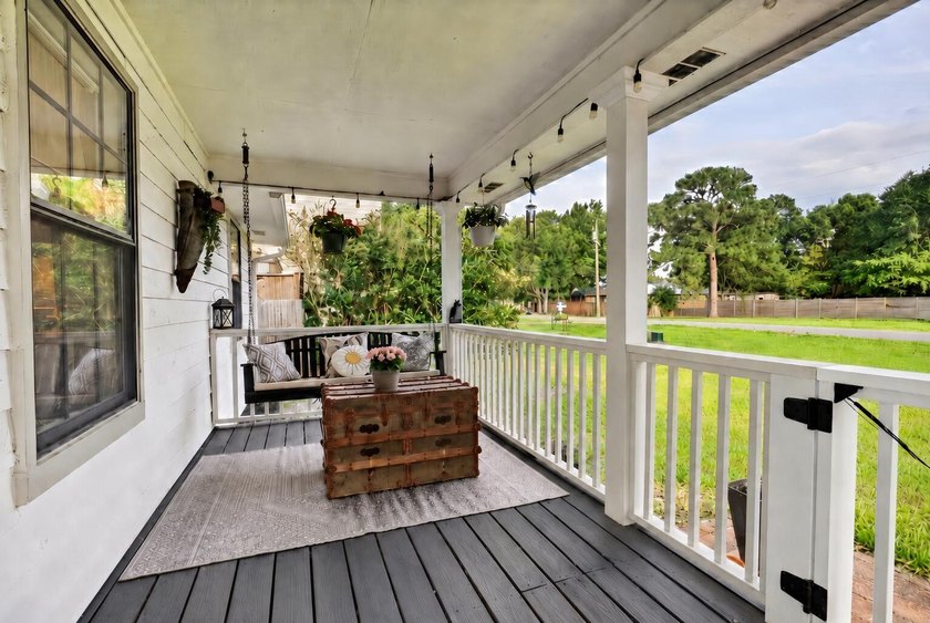 Don't miss this beautifully updated Smart Home with Florida - photo 5
