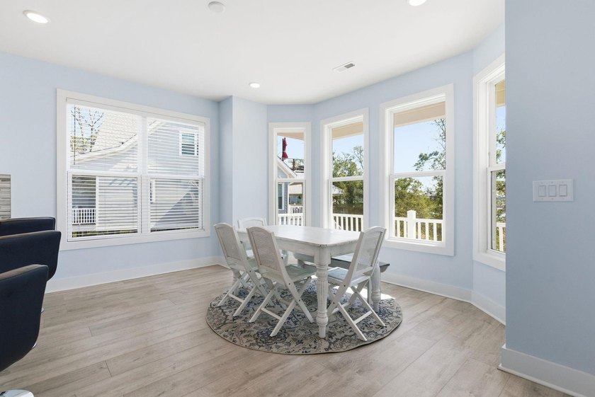 Three-bedroom, two-and-a-half-bathroom, elevated - photo 7