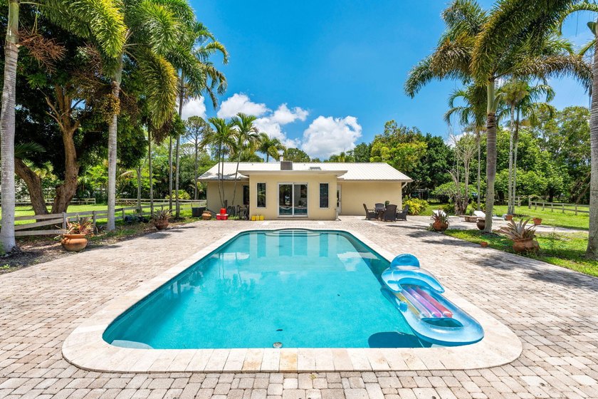 Located just minutes from Wellington's world-renowned horse show - photo 36