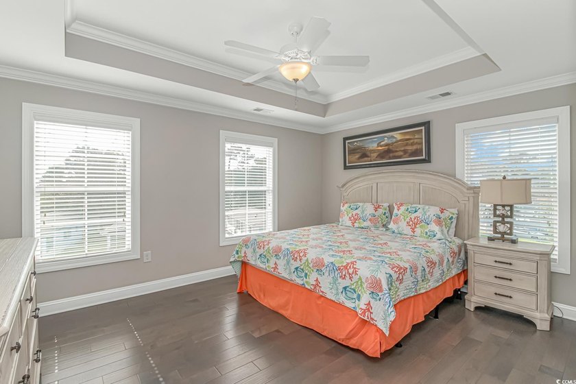 This very open and spacious 5-Bedroom, 5-Bath raised beach house - photo 21