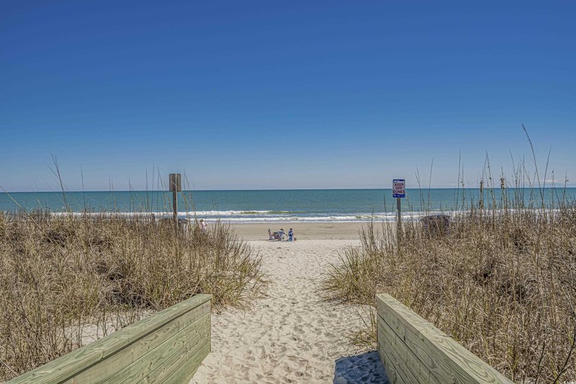This very open and spacious 5-Bedroom, 5-Bath raised beach house - photo 39