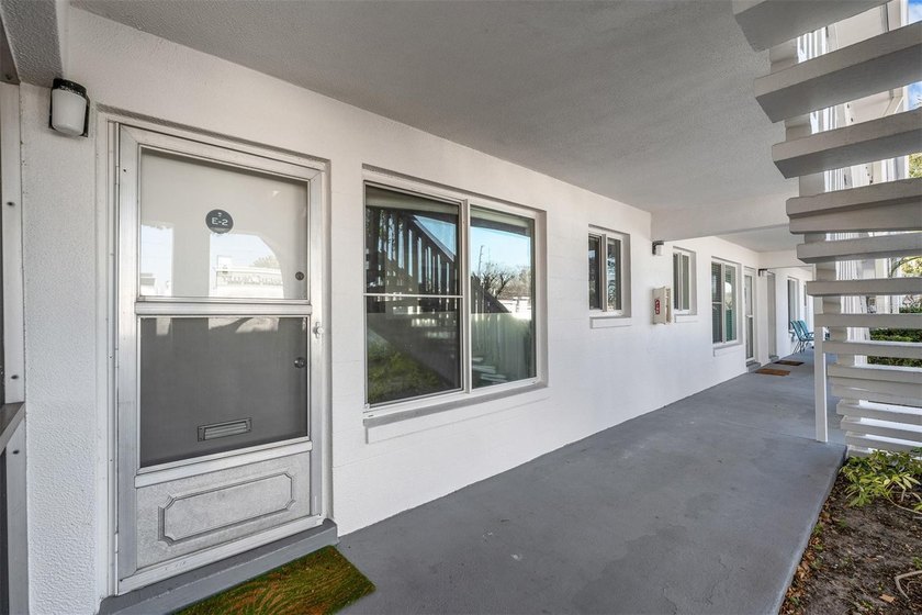PRICE IMPROVEMENT! Live the lake lifestyle in this beautifully - photo 4