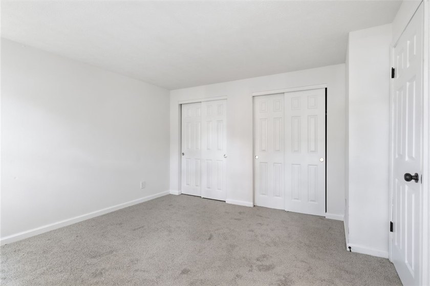 Welcome to 163 Sparling Drive! This 3-bedroom, 1.5-bath home - photo 12
