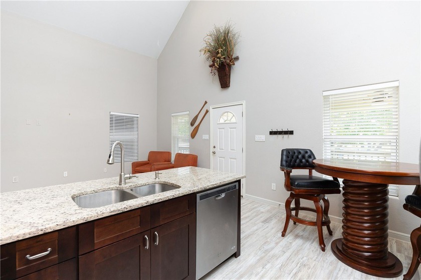 Turn key, coastal charm meets effortless living just minutes - photo 13