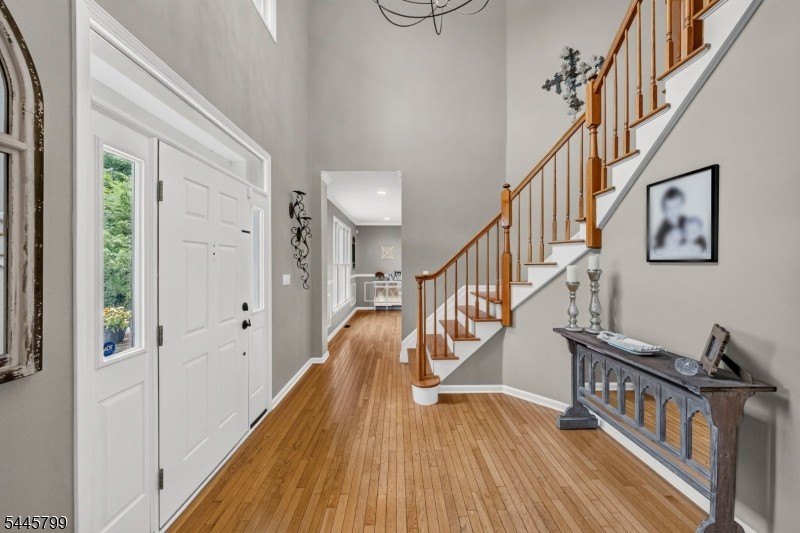 Spectacular Colonial in Sought-After Vizcaya Estates! Welcome to - photo 19