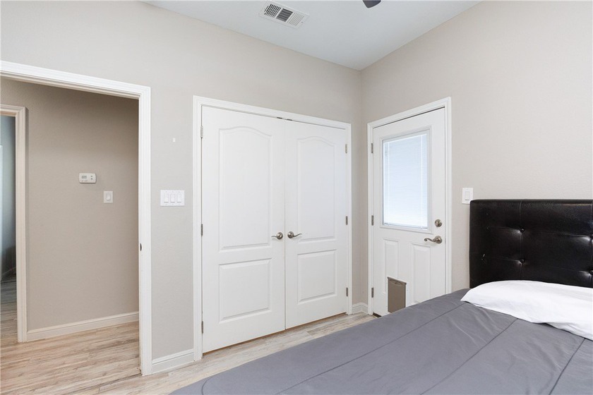 Turn key, coastal charm meets effortless living just minutes - photo 21