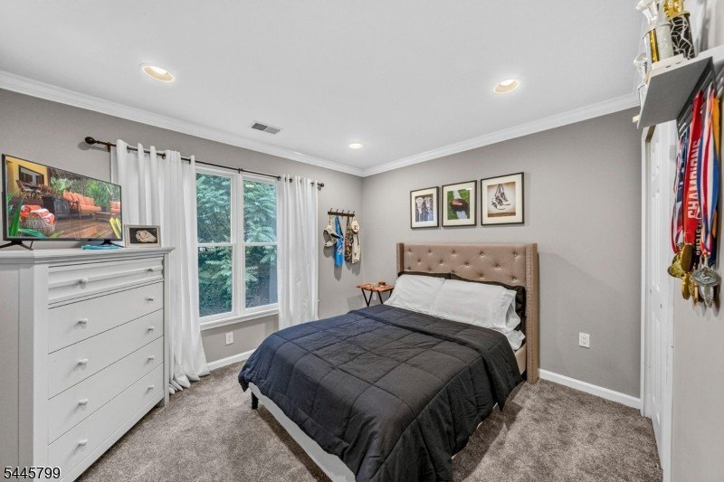 Spectacular Colonial in Sought-After Vizcaya Estates! Welcome to - photo 29