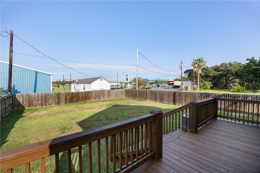Turn key, coastal charm meets effortless living just minutes - photo 30