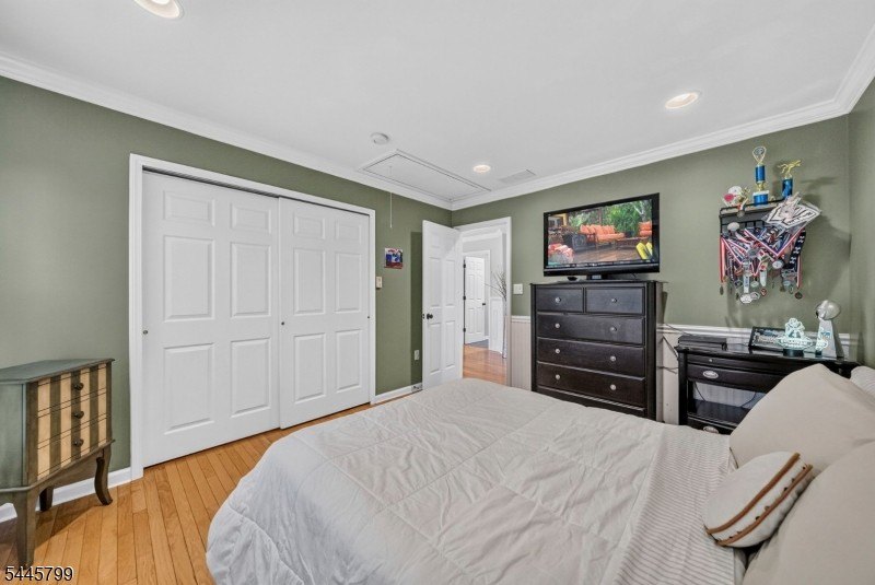 Spectacular Colonial in Sought-After Vizcaya Estates! Welcome to - photo 32