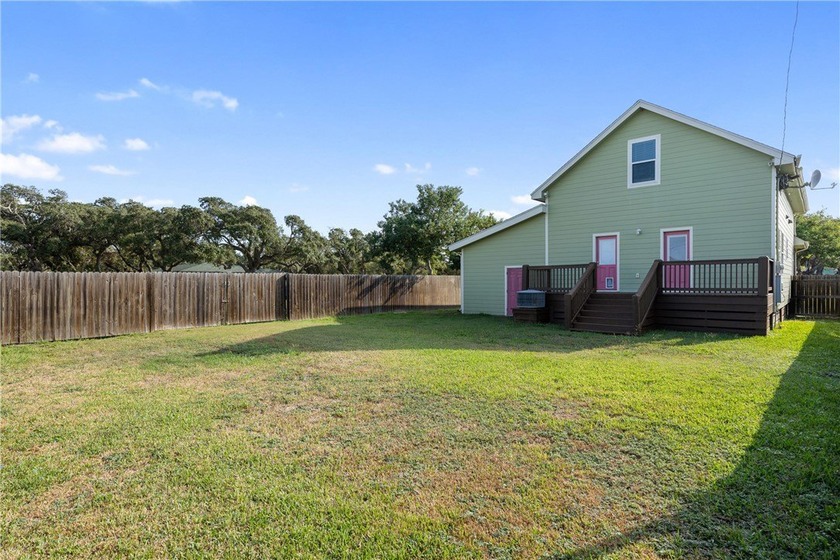 Turn key, coastal charm meets effortless living just minutes - photo 35
