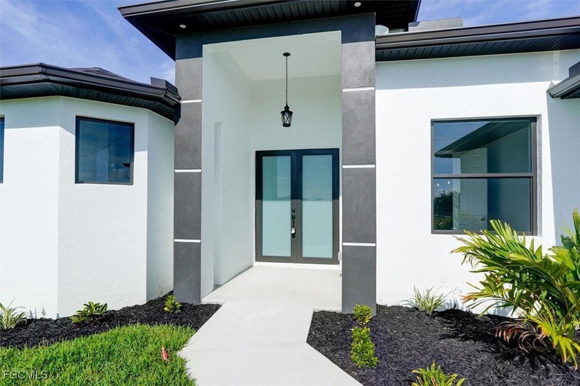 Located in a fast growing, highly sought-after Northwest Cape - photo 3