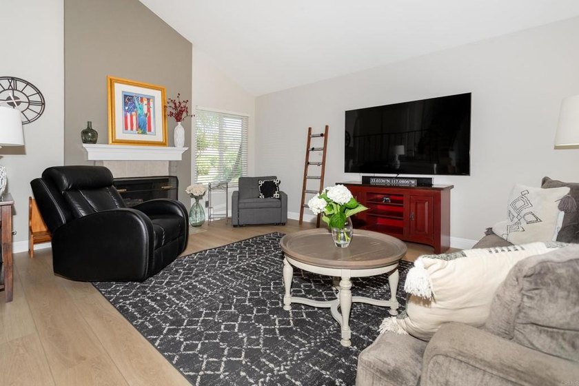 12567 Pomerado Ct - photo 3