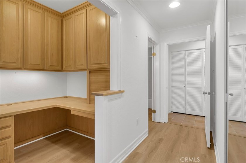 Discover luxurious single-level living in this well appointed 2 - photo 20